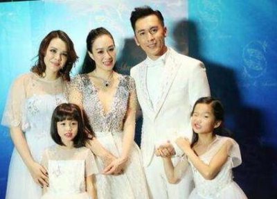 ​钟丽缇三个女儿改姓张 张伦硕纪念日唱情歌给老婆