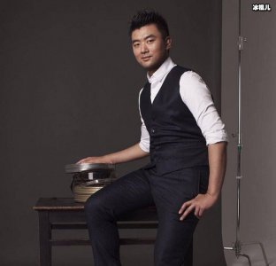 ​赵丽颖取关黄斌是怎么一回事？两人的关系怎么样了？