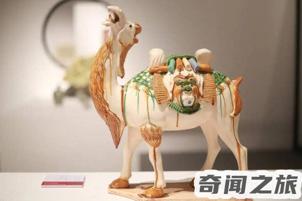 唐三彩只有黄绿白三种颜色(唐三彩特征与文化内涵)(2)_