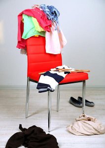 ​女生觉得自己很廉价怎么办(女朋友觉得自己廉价怎么办)