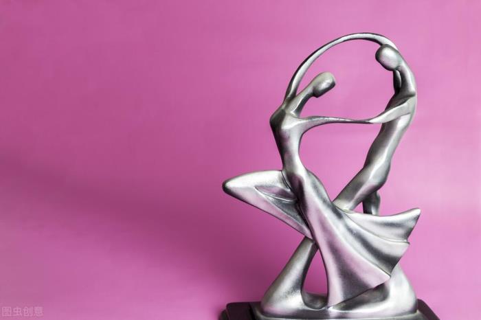 把女朋友心伤透了能挽回吗（也挽回不了伤透的心）