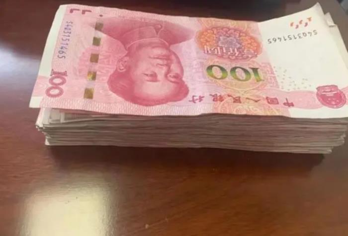 真有送自己老婆和别人（他将百万房产送给别人老婆）