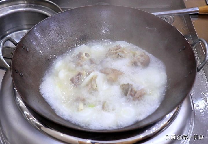 冬天炖什么汤有营养（最适合冬天喝的5种汤）