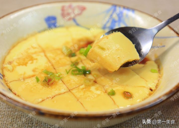 清蒸鸡蛋怎么做好吃又嫩（清蒸鸡蛋最好吃的3种做法）
