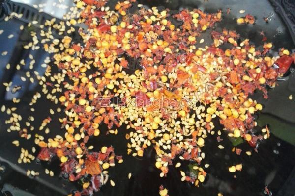 冻茄子怎么做好吃又简单（冻茄子浇汁制作教程分享）