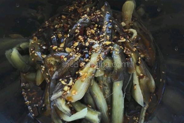 冻茄子怎么做好吃又简单（冻茄子浇汁制作教程分享）