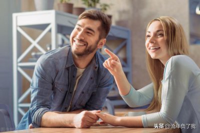 ​晚上约完会回去后怎么聊（女人晚上找男人最好的聊天方式）