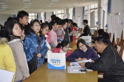 ​娶了一个垃圾妻子（还娶了一个漂亮的媳妇）