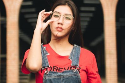 ​怎么追当老师的女生，我想追求一个女老师