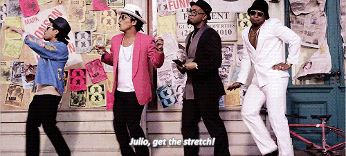 他身高165cm，出道仅发布三张专辑，却被誉为最接近MJ的男人！