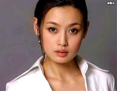 ​詹小楠结婚开始淡出娱乐圈，她的老公很爱她！