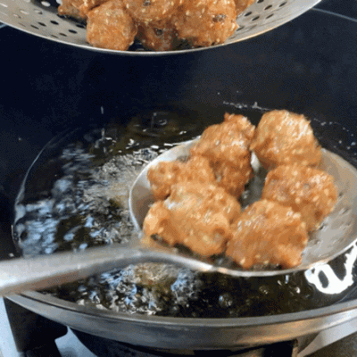 炸丸子怎么做（外酥里嫩的干炸丸子最简单做法）