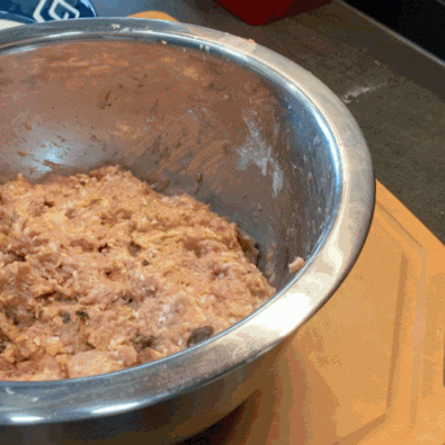 炸丸子怎么做（外酥里嫩的干炸丸子最简单做法）