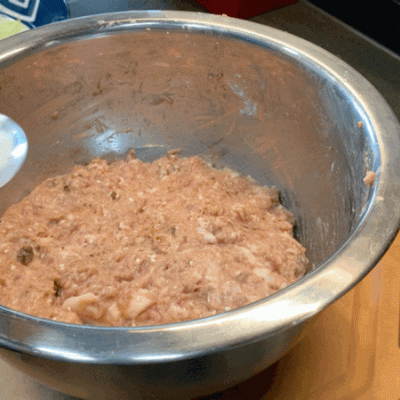 炸丸子怎么做（外酥里嫩的干炸丸子最简单做法）