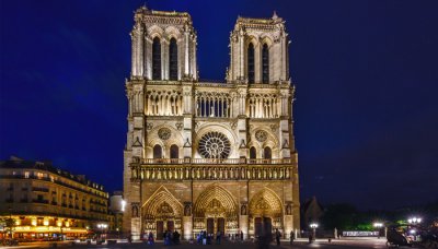 ​巴黎圣母院在哪个国家