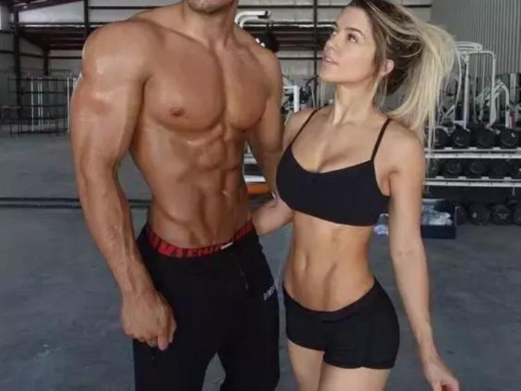 为什么在好莱坞大片里男主角都是肌肉男「为什么在好莱坞大片里男主角都是肌肉男」