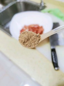 ​鸡粉是怎么做的（纯手工自制鸡粉做法推荐）