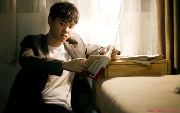 韩涵是谁带起来的