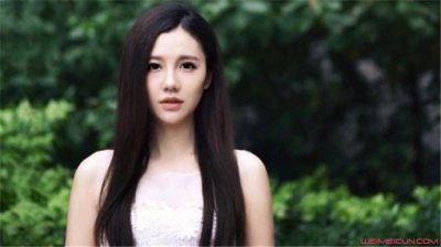 ​刘语熙捏奶门真的吗 刘语熙艳照事件