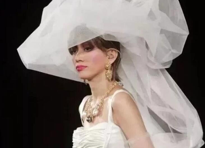 伊能静拉踩梅艳芳