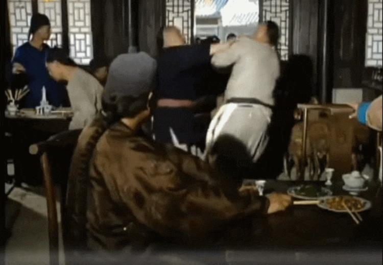 国产影视剧为啥总被吐槽因为都用了一样的模板呢「国产影视剧为啥总被吐槽因为都用了一样的模板」