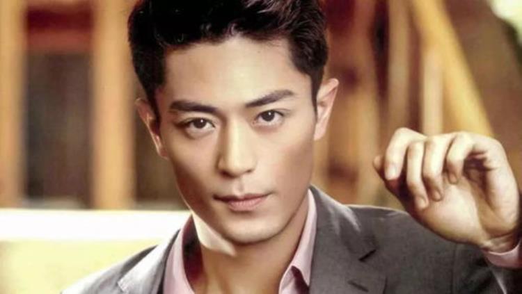 从事业红火到销声匿迹出道25年的霍建华他为何不再演戏了