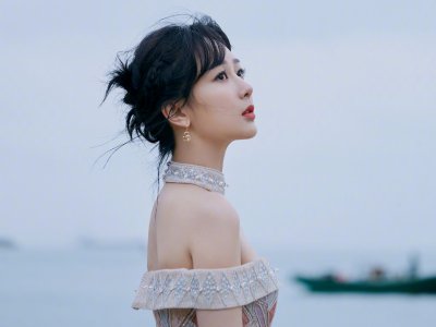 ​肖战杨紫横店聚餐 双方粉丝背地开撕