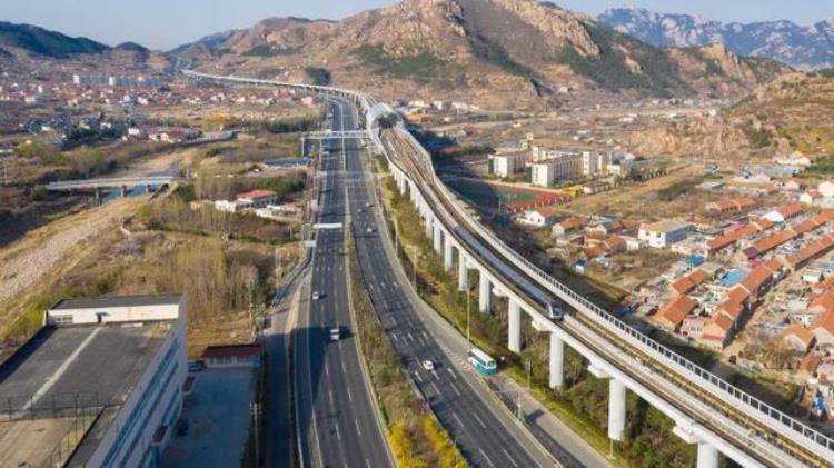 城阳到西海岸地铁「西海岸与城阳谁的地铁引擎更轰鸣」