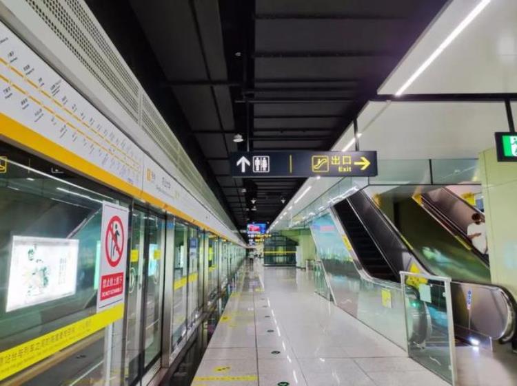 城阳到西海岸地铁「西海岸与城阳谁的地铁引擎更轰鸣」