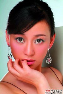 ​苗乙乙，奇道苗乙乙结婚照(苗乙乙个人资料)