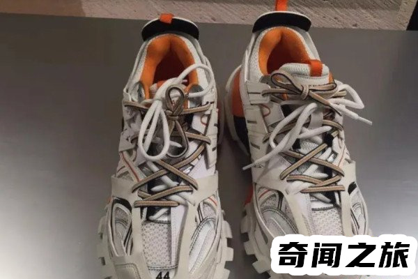 巴黎世家又是什么梗(顾客维护秩序反被打)(2)_