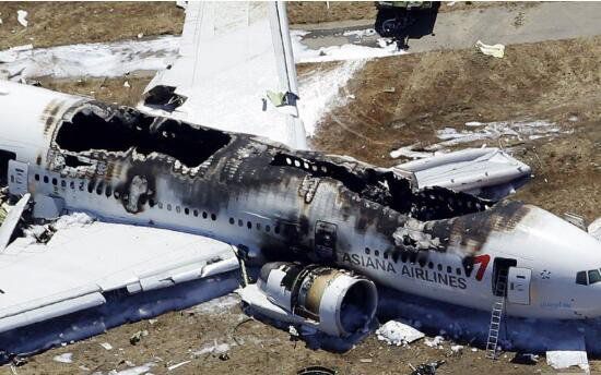 华航空难录音是怎么回事（录音虽然很短，但却十分的诡异）(1)_