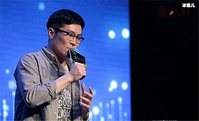 赵浴辰赵紫骅是同一个人吗