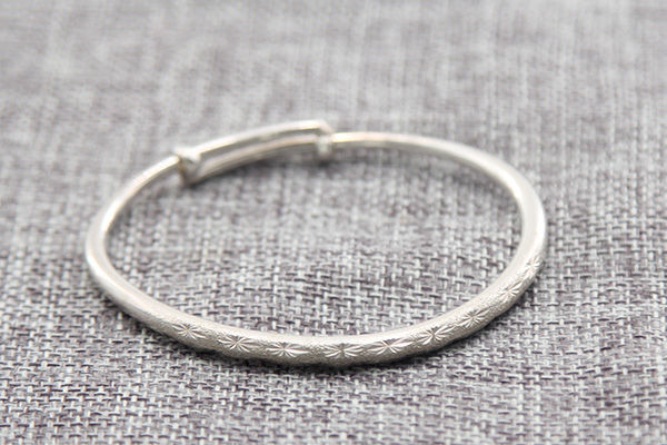 佩戴银子有什么好处（带银子有啥好处）(图1)