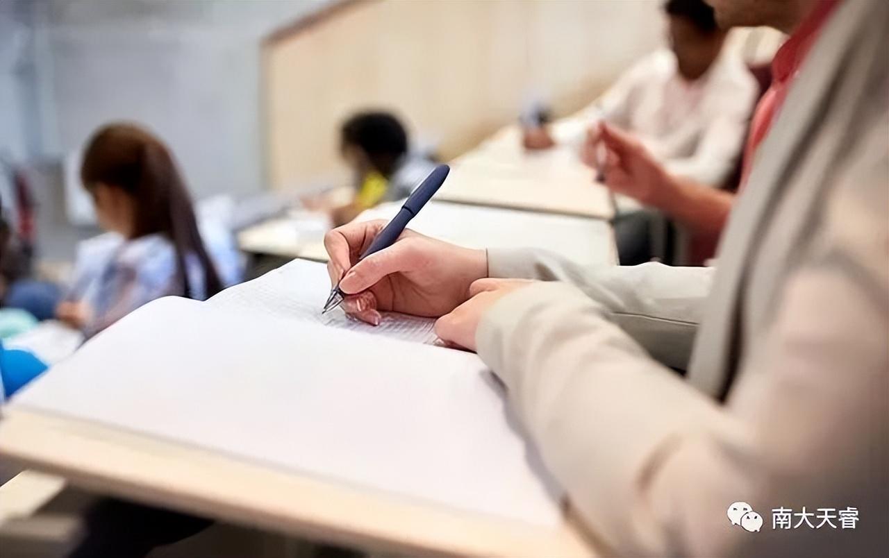 脱产大专是全日制的吗（脱产大专是全日制大专吗）(图2)