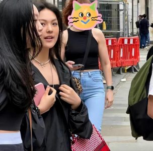 ​王诗龄现身伦敦逛街 穿短裤露细腿瘦出新高度