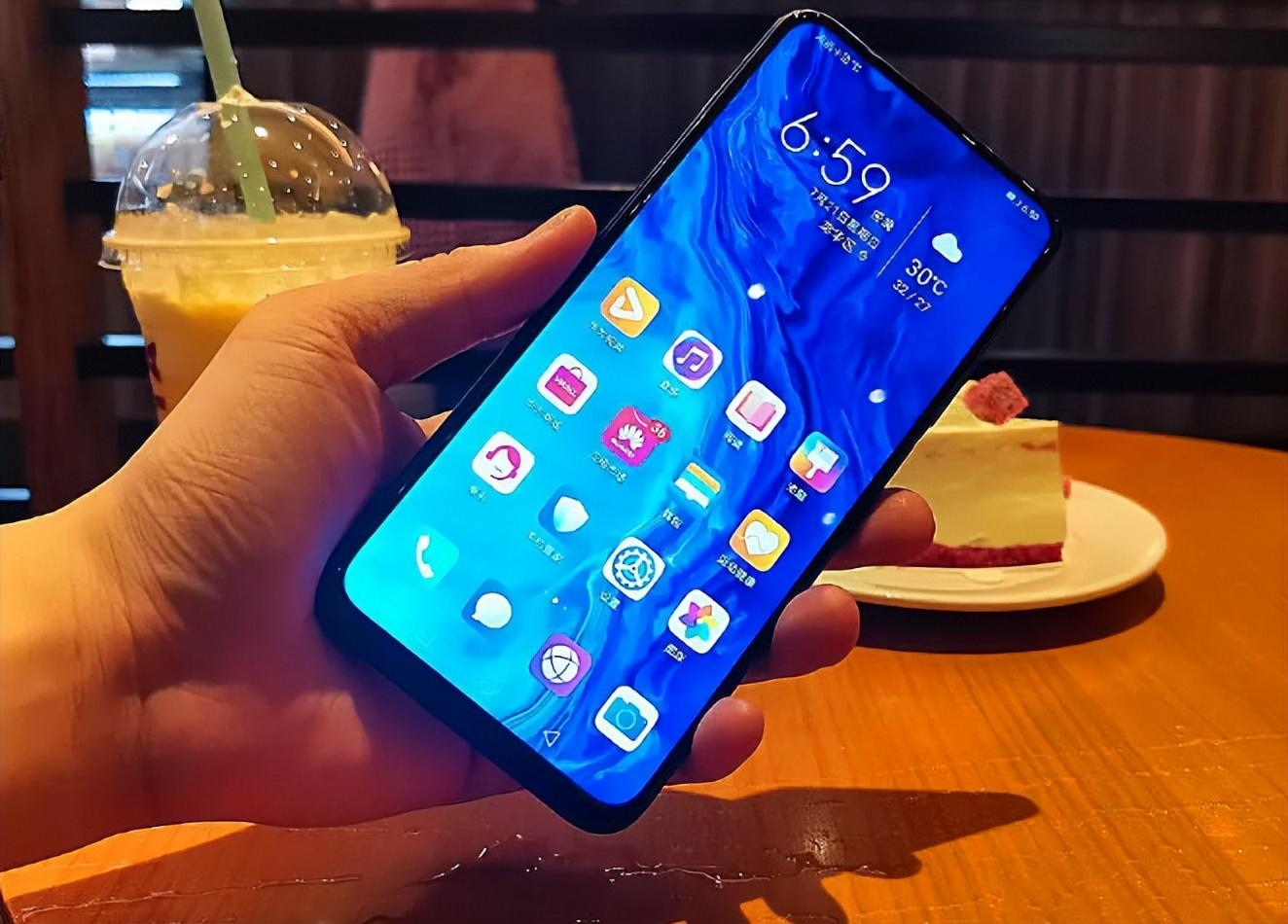 实体店买手机还是网上买手机（实体店买手机好还是网上买好）(图6)