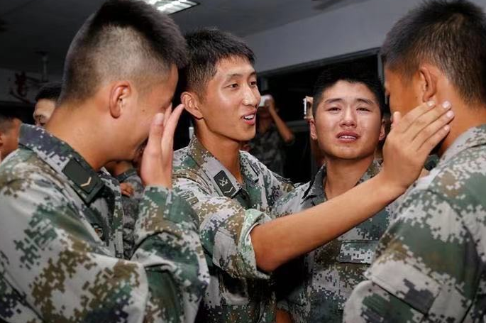 义务兵和志愿兵的待遇差别（义务兵和志愿兵的区别）(图2)