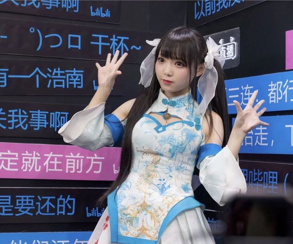 咬人猫B站”不堪门“（网曝一些管理以及摄影师之间发生关系）(1)_