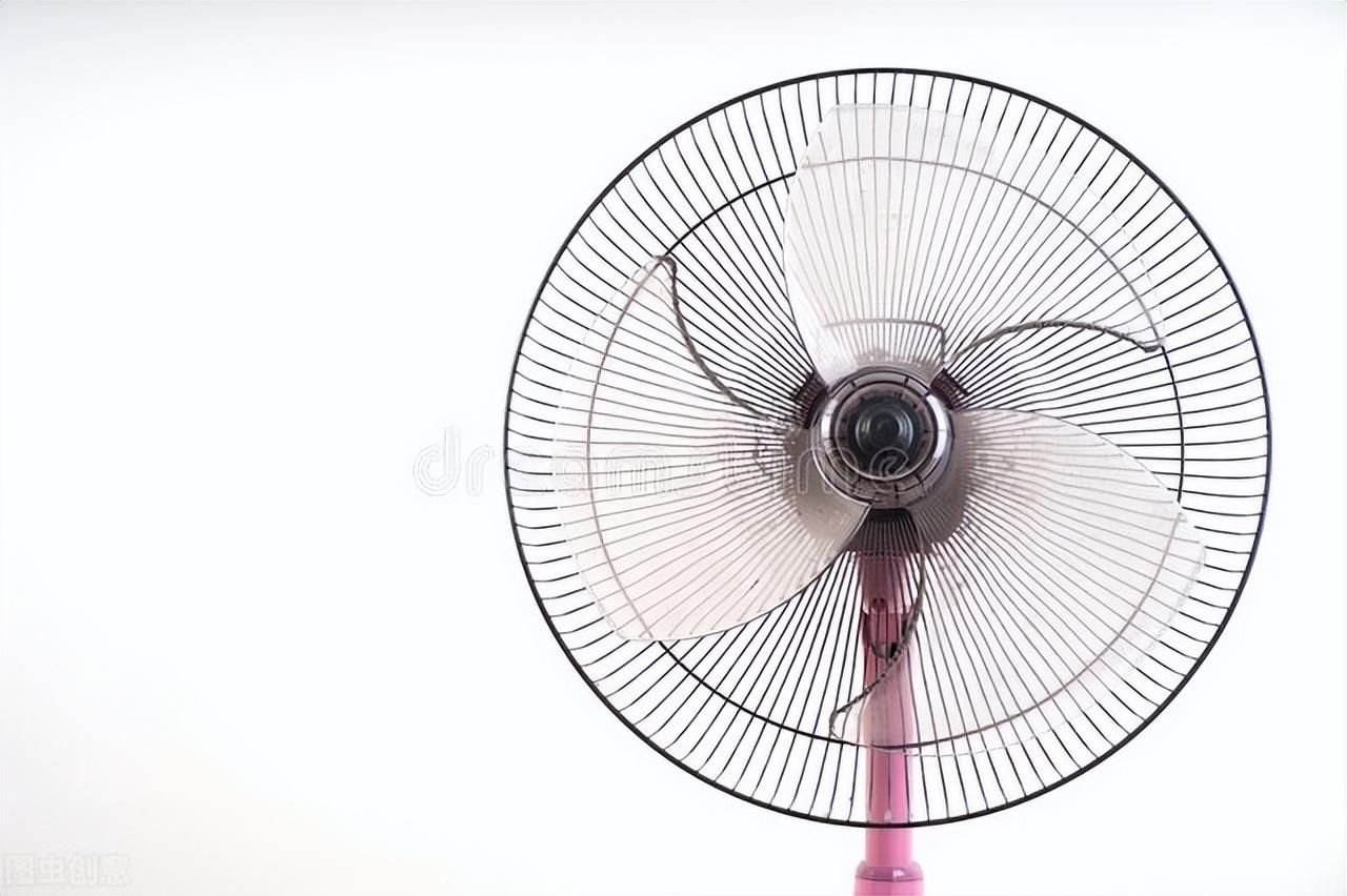 电扇开一晚上多少度电（电扇一晚上费几度电）(图1)