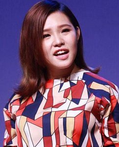 ​谢依霖宣布结婚，谢依霖的老公是谁(谢依霖老公照片资料)