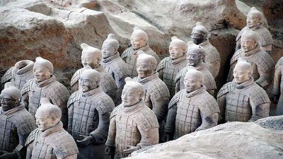 ​兵马俑本来的颜色是