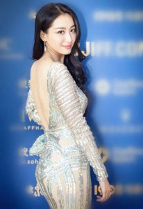 ​董维嘉，赵子琪(董维嘉个人资料)