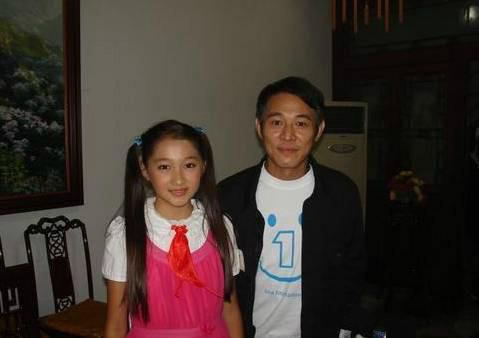 关少曾个人资料，鹿晗家世,本文共（1933字）