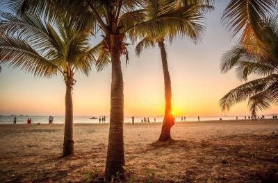 ​三亚景点排名一览表（海南三亚值得推荐的十个旅游景点）