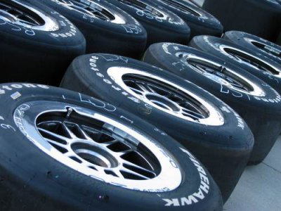 ​dunlop轮胎价格多少钱（邓禄普轮胎价格表一览）