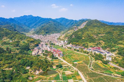 ​金银铜铁是哪个城市名(金银铜铁说的是什么地方)