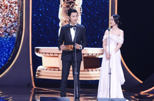 陈坤周迅再次同台 