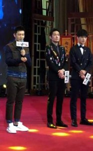 ​明星真实身高，男星身高体重一览表(所有男明星真实身高一览表)