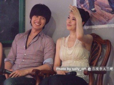 ​朴海镇李泰兰，朴海镇四次恋情(朴海镇的现实中的老婆李泰兰)